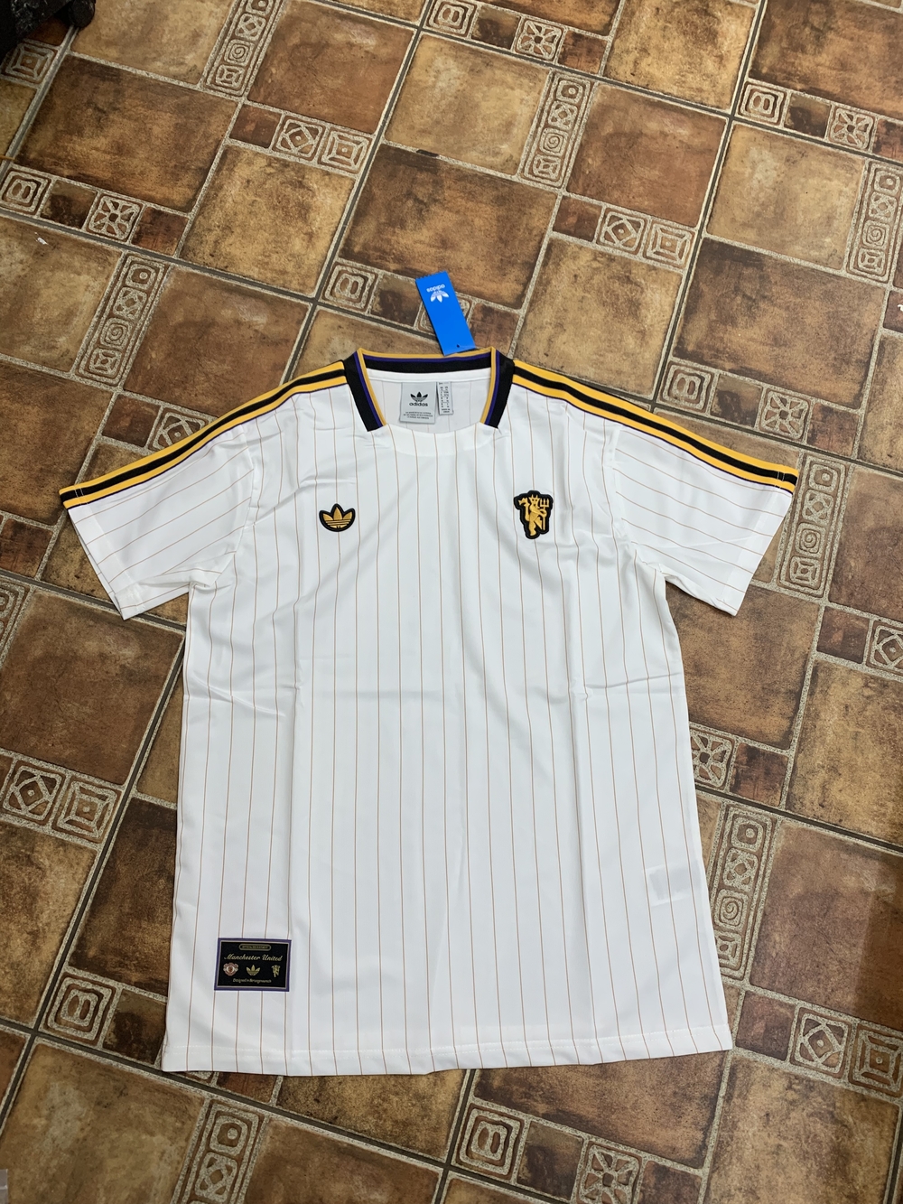 adidas Originals Manchester United 2026 Terrace Icon Jersey Size M